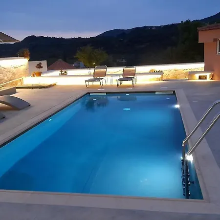 2 With A Pool And Views * Georgioupoli